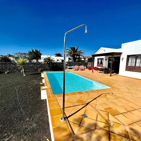 Pilar * Πλάγια Μπλάνκα