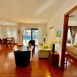 Vila Pilar